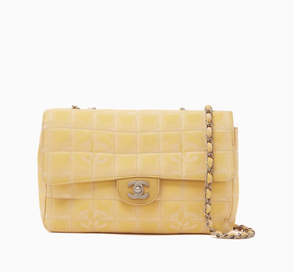 Chanel travel line classic flap tas botergeel