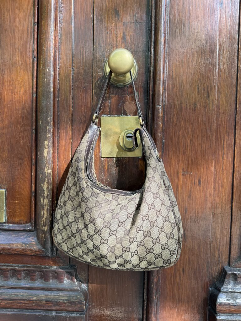 Gucci charmy hobo tas bruin monogram